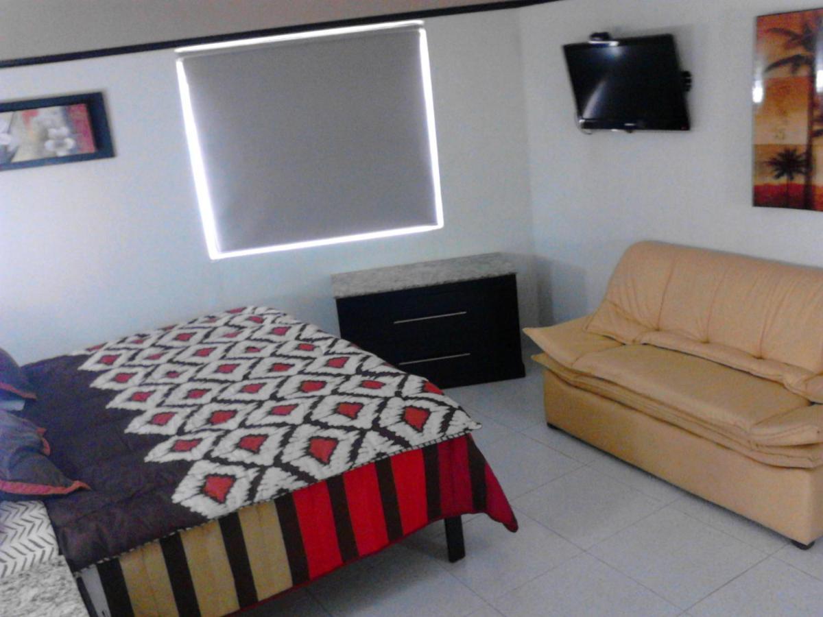 Jalyd Inn Irapuato Exterior photo